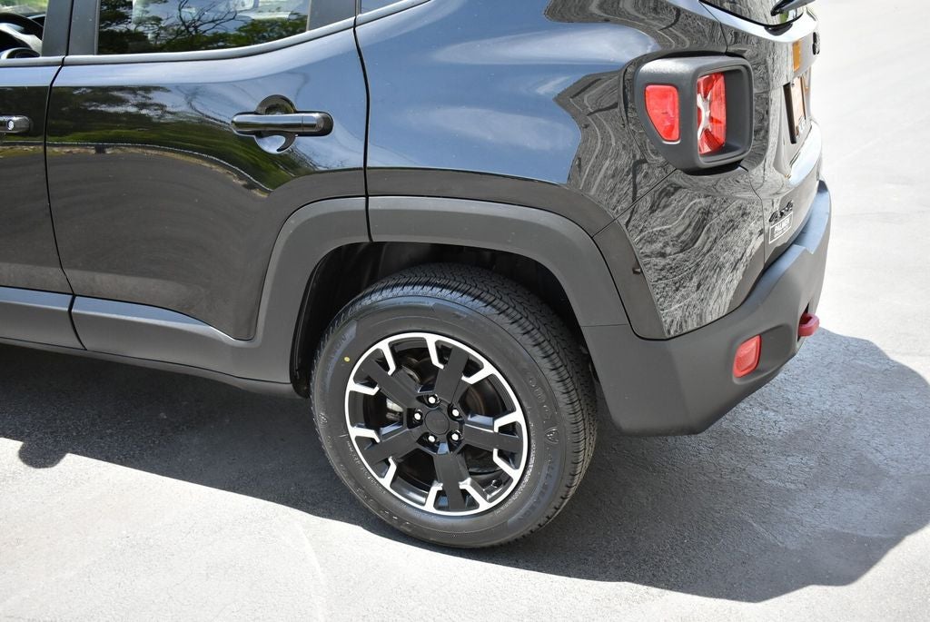 2023 Jeep Renegade Trailhawk