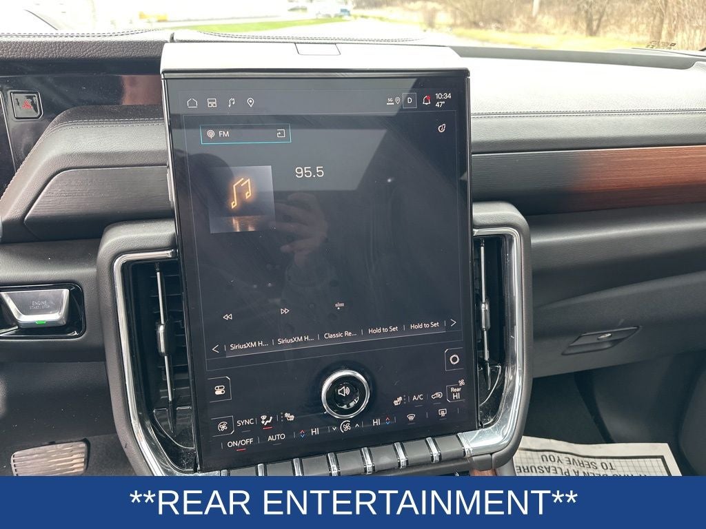 2025 GMC Yukon Denali 4WD