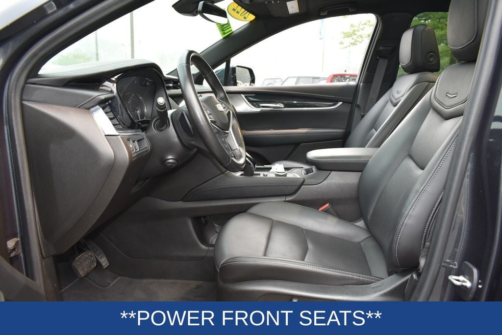 2022 Cadillac XT5 Premium Luxury