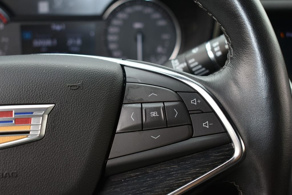 2022 Cadillac XT5 Premium Luxury