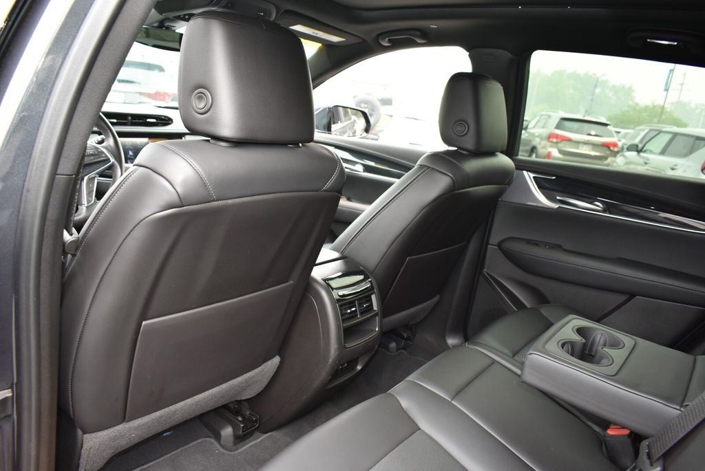 2022 Cadillac XT5 Premium Luxury
