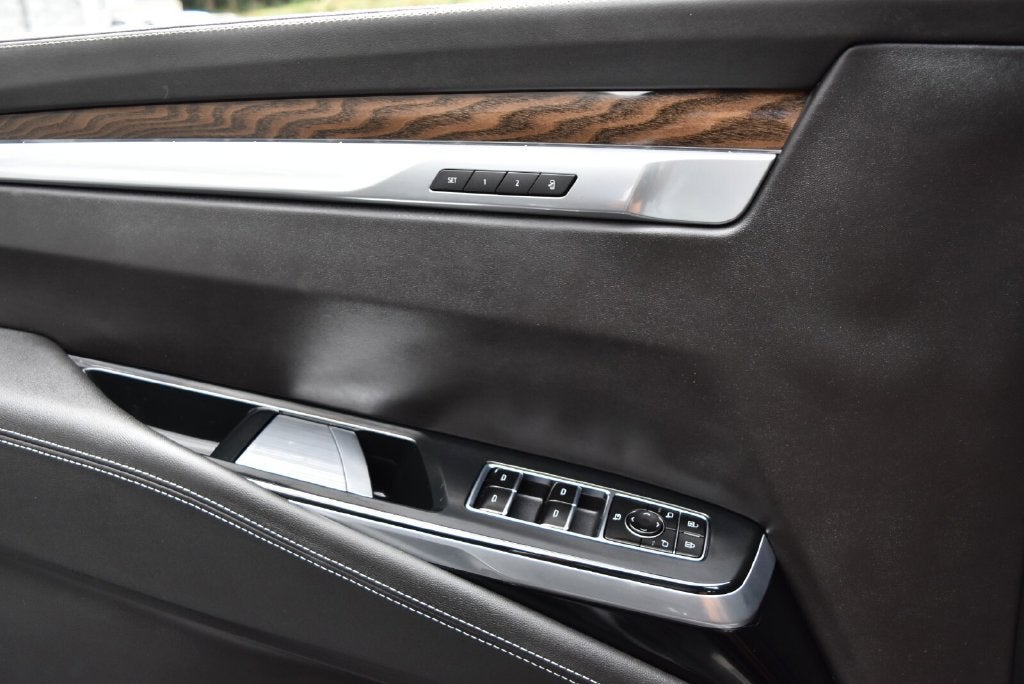 2025 Cadillac Escalade ESV Sport Platinum