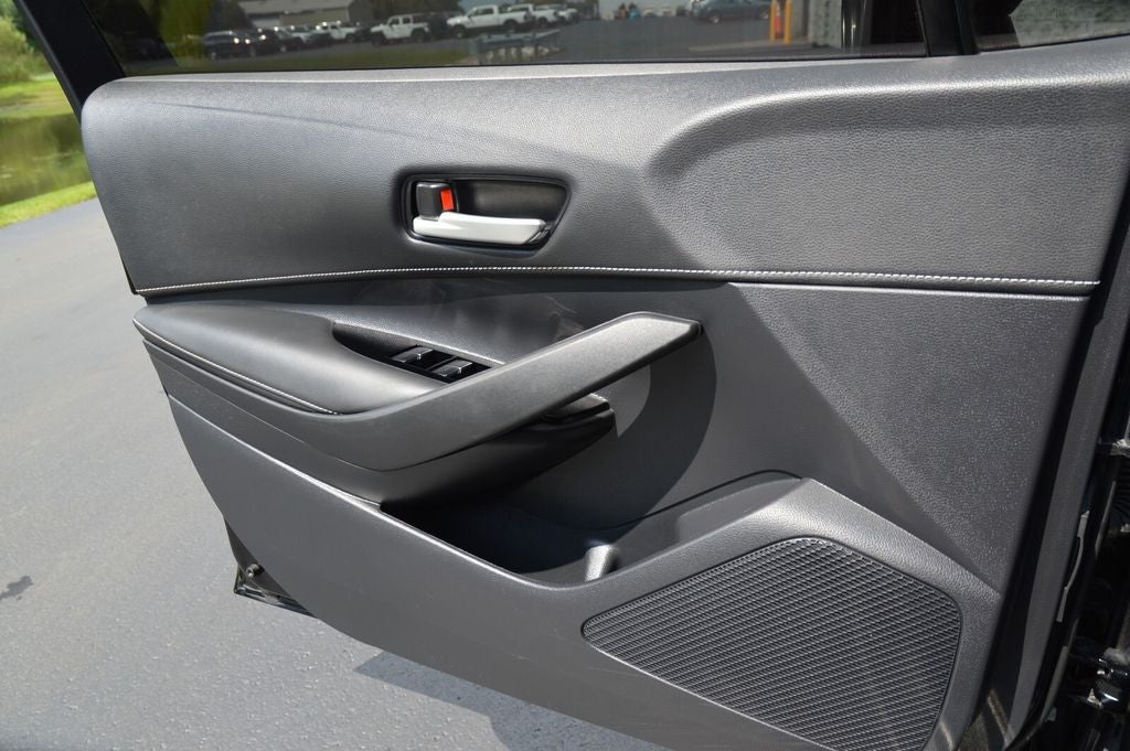 2024 Toyota Corolla Hatchback SE