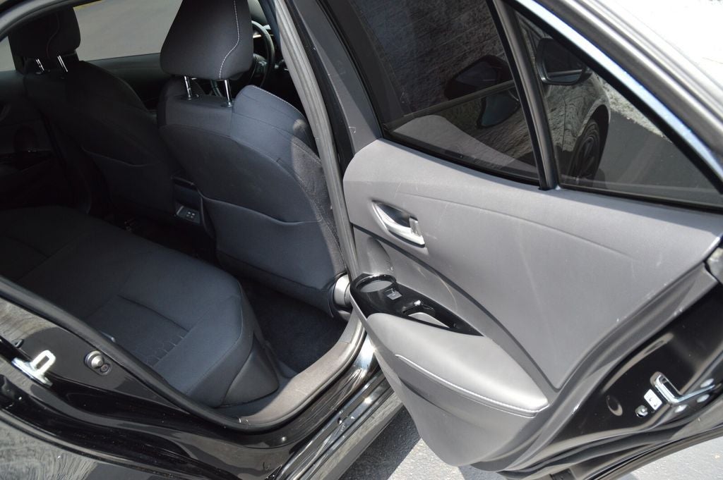 2024 Toyota Corolla Hatchback SE