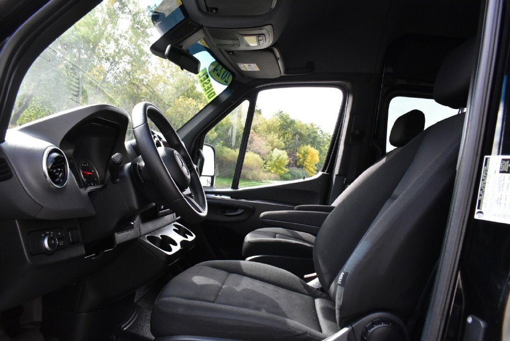 2025 Mercedes-Benz Sprinter 2500 High Roof 4-Cyl Diesel