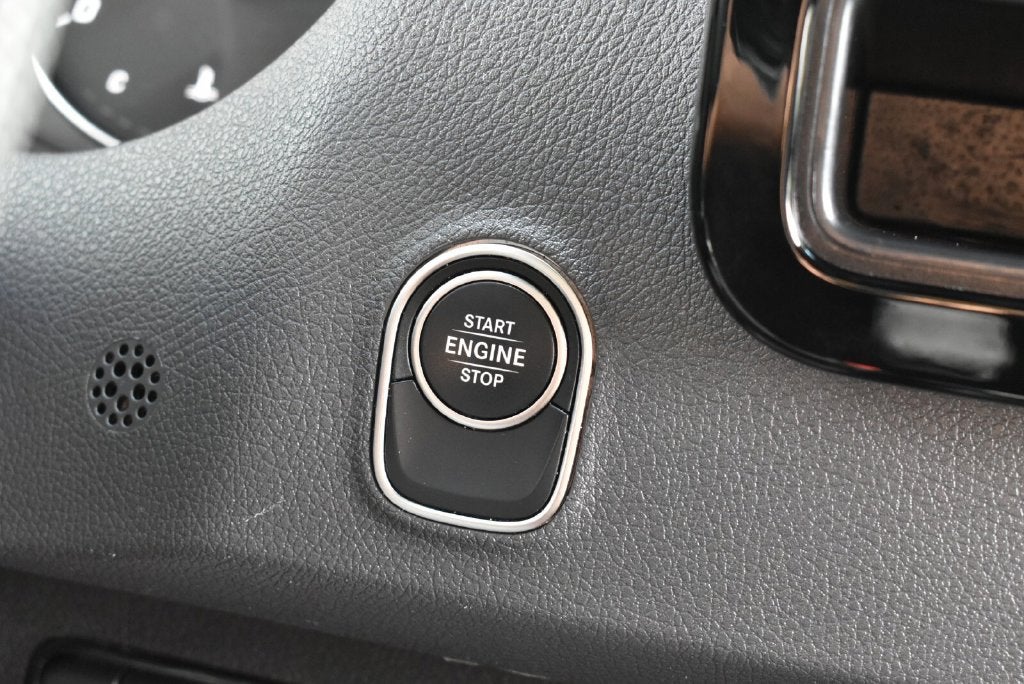 2025 Mercedes-Benz Sprinter 2500 High Roof 4-Cyl Diesel