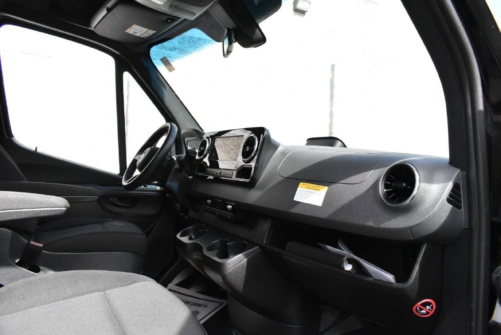 2025 Mercedes-Benz Sprinter 2500 High Roof 4-Cyl Diesel