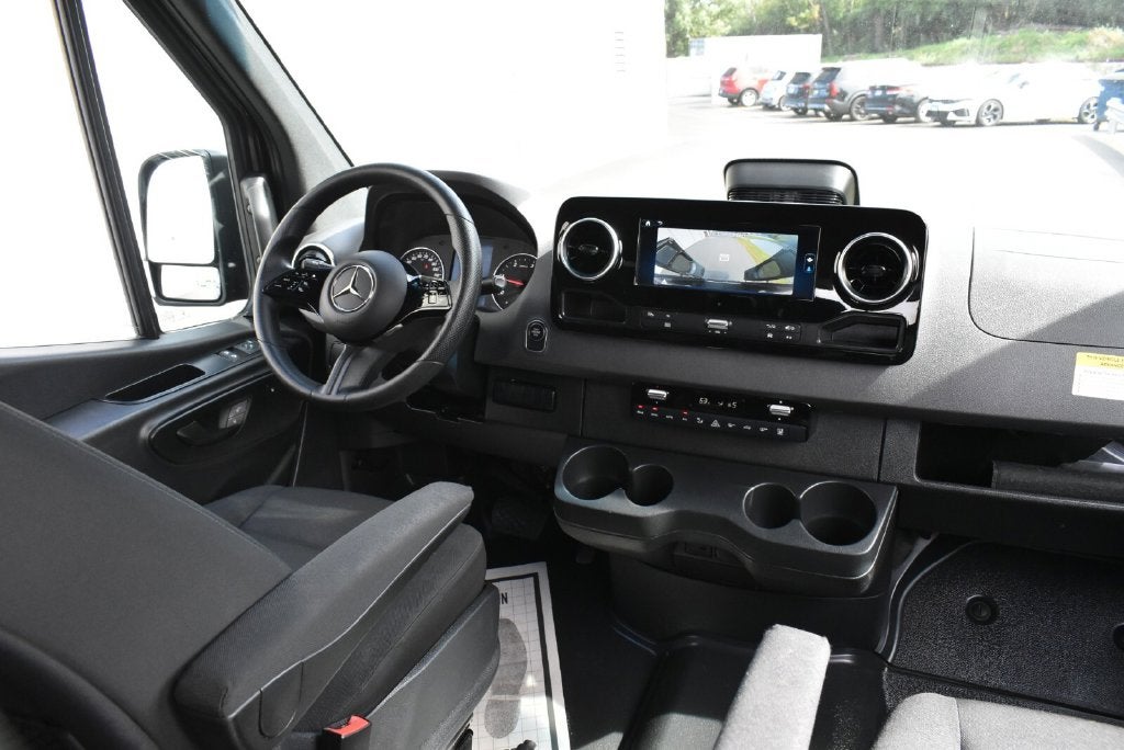 2025 Mercedes-Benz Sprinter 2500 High Roof 4-Cyl Diesel