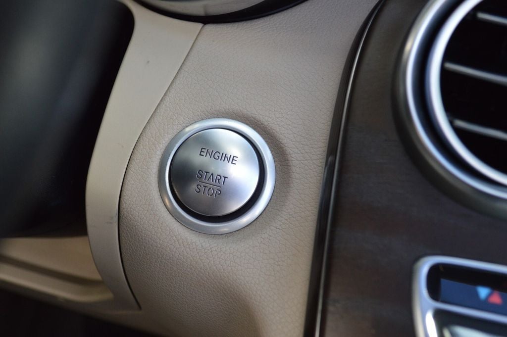 2018 Mercedes-Benz C 300 4MATIC®