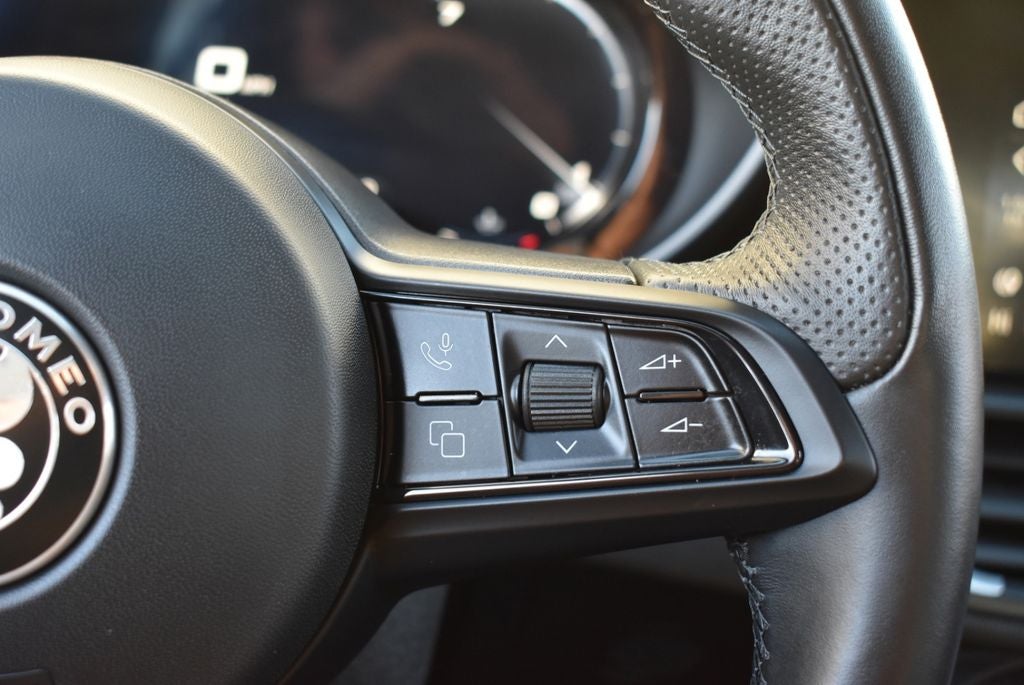 2024 Alfa Romeo Giulia Ti AWD