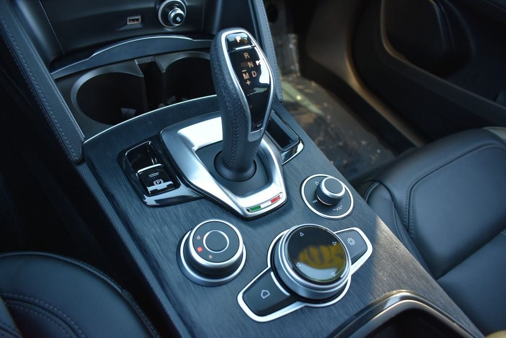 2024 Alfa Romeo Stelvio Sprint AWD