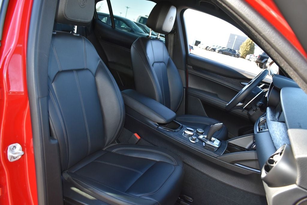 2024 Alfa Romeo Stelvio Sprint AWD