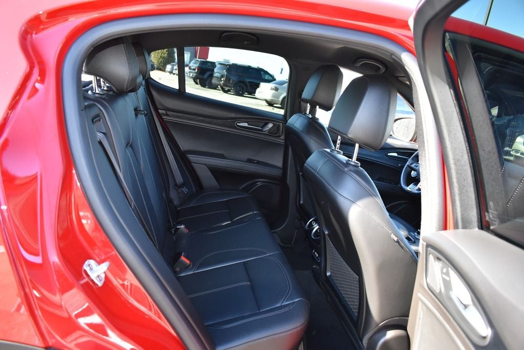 2024 Alfa Romeo Stelvio Sprint AWD