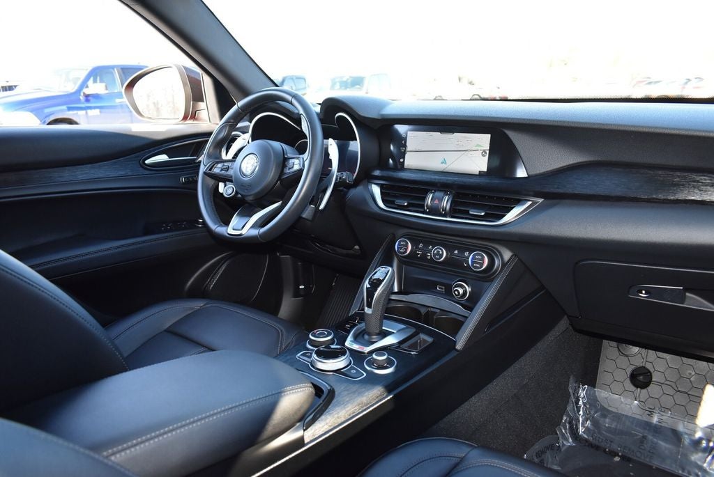 2024 Alfa Romeo Stelvio Sprint AWD