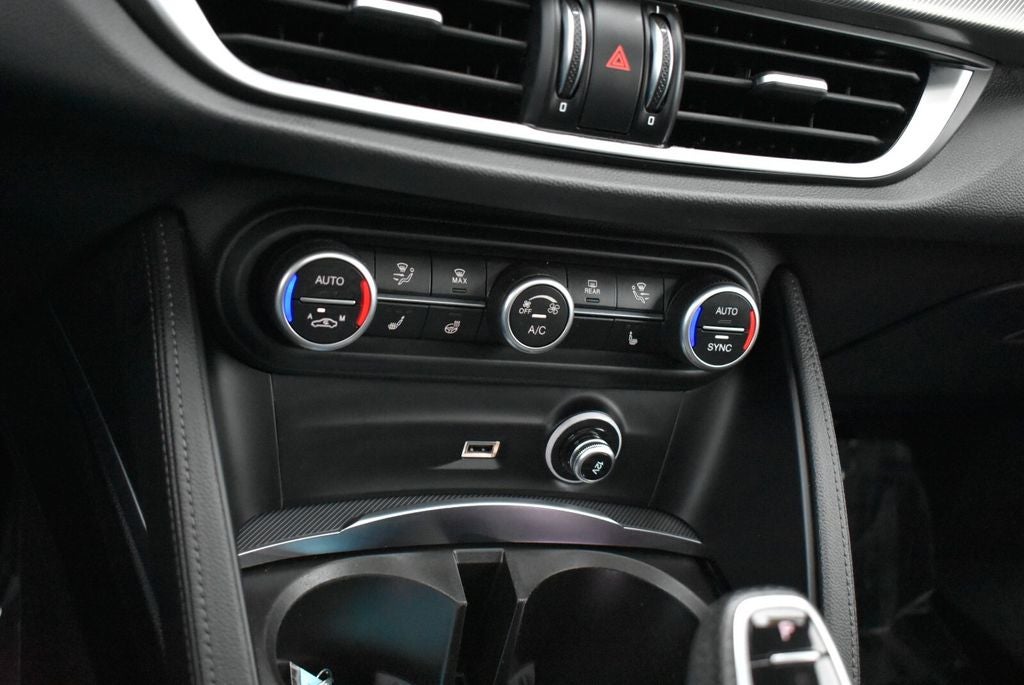 2023 Alfa Romeo Stelvio Veloce AWD