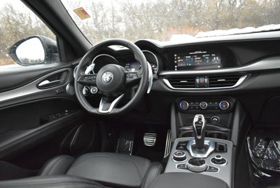 2023 Alfa Romeo Stelvio Veloce AWD