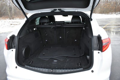 2023 Alfa Romeo Stelvio Veloce AWD