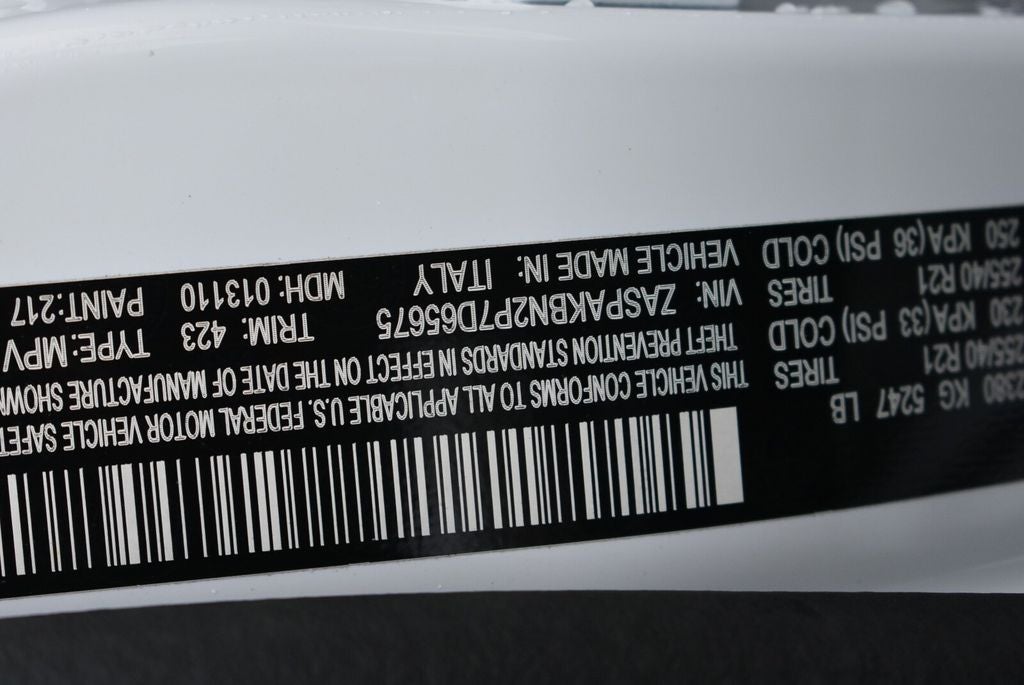 2023 Alfa Romeo Stelvio Veloce AWD